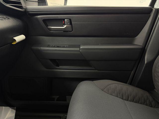 2026 Toyota Tundra SR5 CrewMax 5.5' Bed