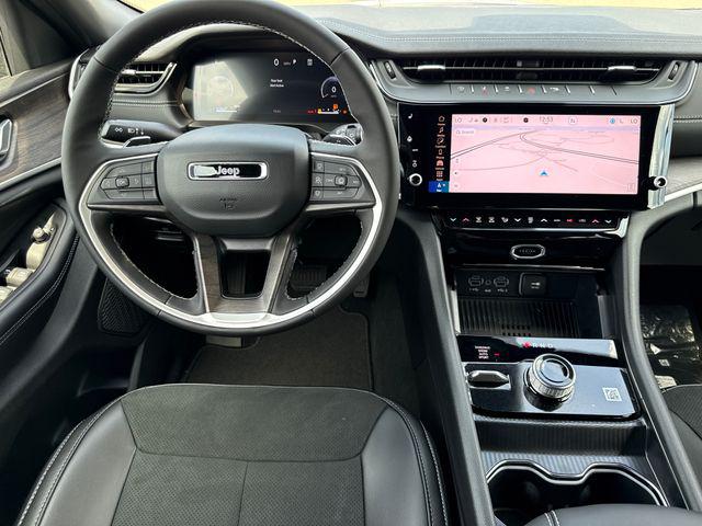 2026 Jeep Grand Cherokee L Altitude 4x4