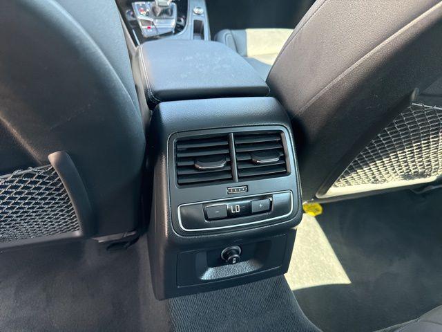 2021 Audi A4 Premium 40 TFSI quattro S tronic