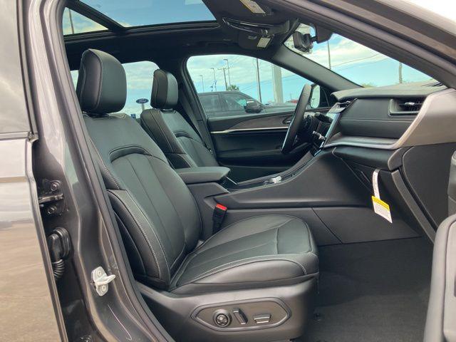 2026 Jeep Grand Cherokee L Limited Reserve 4x4