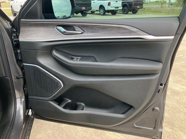 2026 Jeep Grand Cherokee L Limited Reserve 4x4