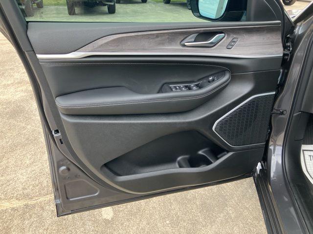 2026 Jeep Grand Cherokee L Limited Reserve 4x4