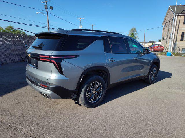 2024 Chevrolet Traverse FWD LT