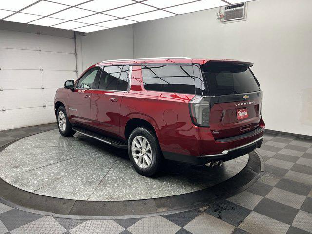 2025 Chevrolet Suburban 4WD Premier