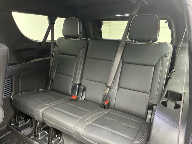 2025 Chevrolet Suburban 4WD Premier