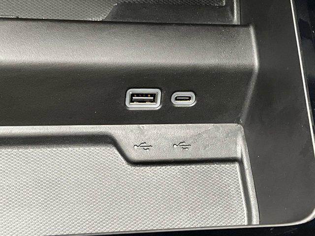 2025 Chevrolet Suburban 4WD Premier