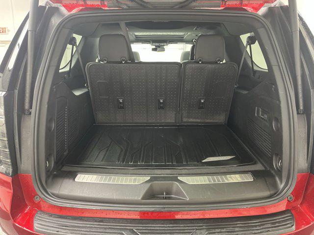 2025 Chevrolet Suburban 4WD Premier