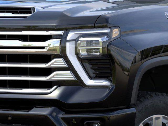 2026 Chevrolet Silverado 2500HD Crew Cab, Standard Bed, High Country, 4WD