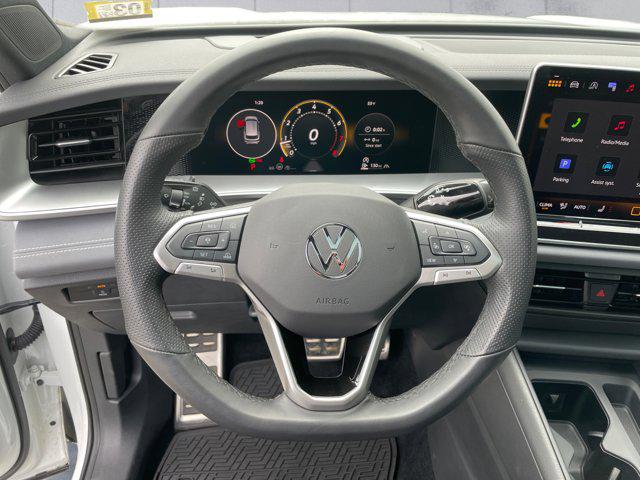 2025 Volkswagen Tiguan 2.0T SE R-Line Black