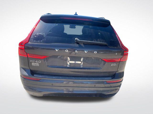2022 Volvo XC60 B5 Momentum