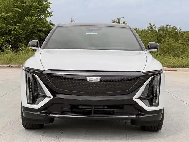 2026 Cadillac iQ Sport AWD