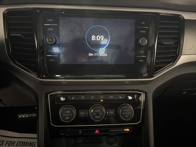 2022 Volkswagen Atlas 3.6L V6 SE w/Technology