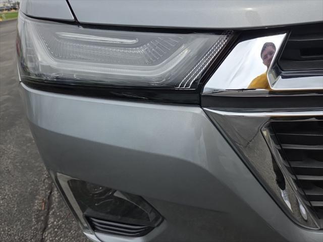 2023 Chevrolet Traverse FWD LT Cloth