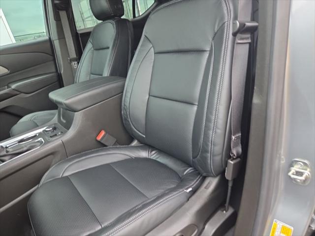 2023 Chevrolet Traverse FWD LT Cloth