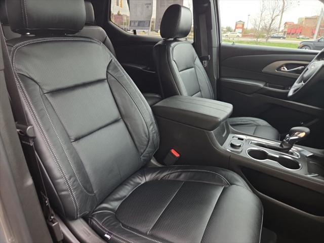 2023 Chevrolet Traverse FWD LT Cloth