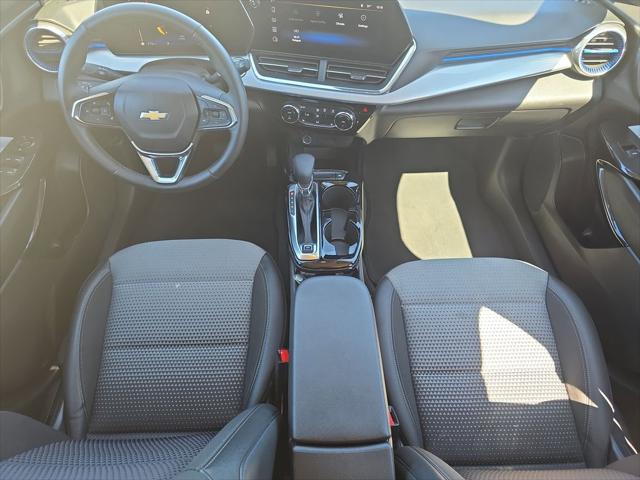 2025 Chevrolet Trax FWD LT