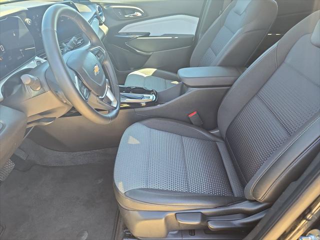 2025 Chevrolet Trax FWD LT