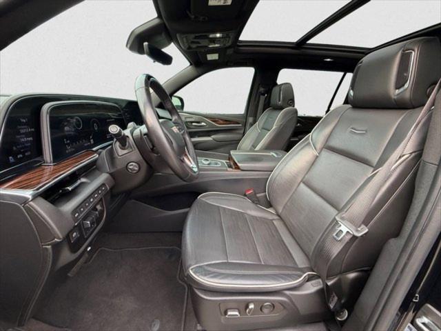 2022 Cadillac Escalade ESV 4WD Premium Luxury