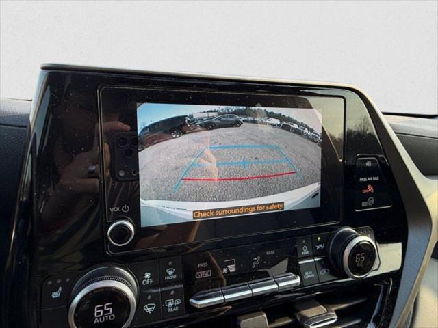 2025 Toyota Highlander XLE