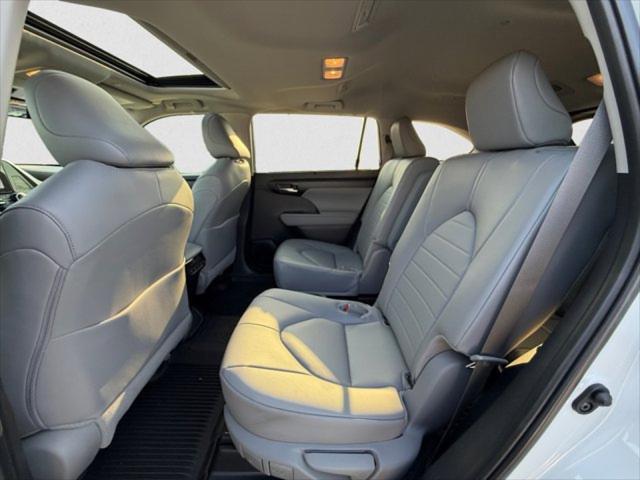 2025 Toyota Highlander XLE