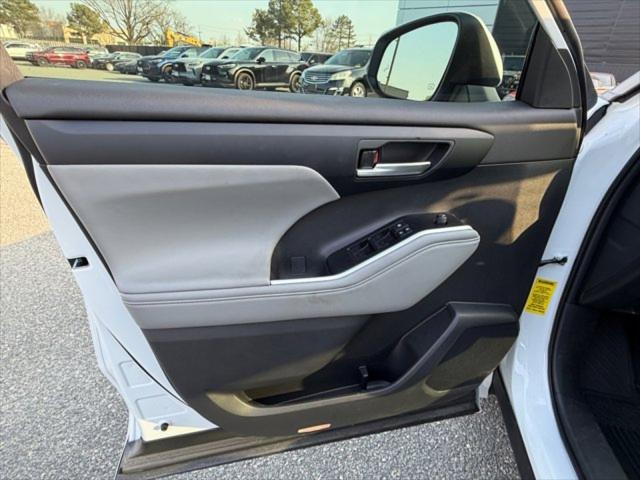 2025 Toyota Highlander XLE