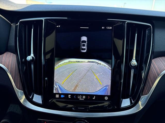 2023 Volvo S60 B5 Plus Dark Theme