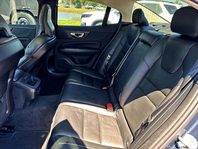 2023 Volvo S60 B5 Plus Dark Theme