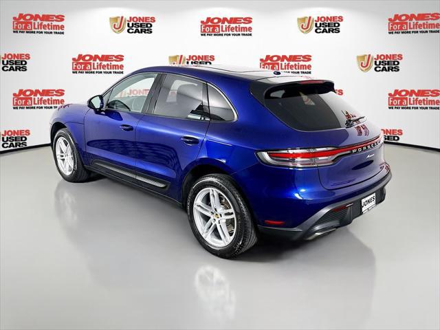 2023 Porsche Macan Base