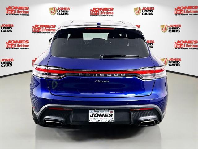 2023 Porsche Macan Base