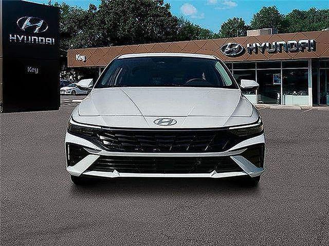 2025 Hyundai Elantra Hybrid Limited