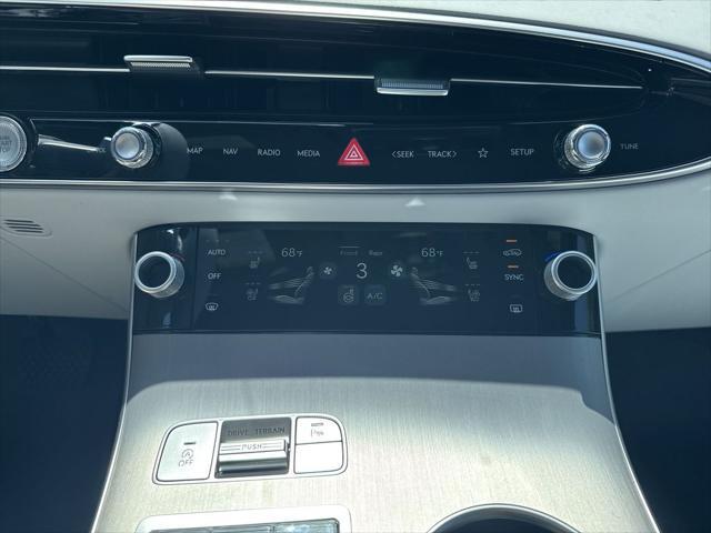 2026 Genesis GV70 2.5T Advanced