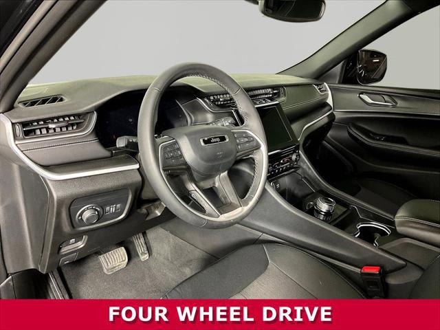 2024 Jeep Grand Cherokee Laredo X 4x4