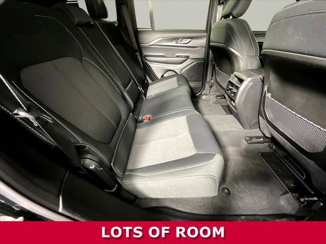 2024 Jeep Grand Cherokee Laredo X 4x4