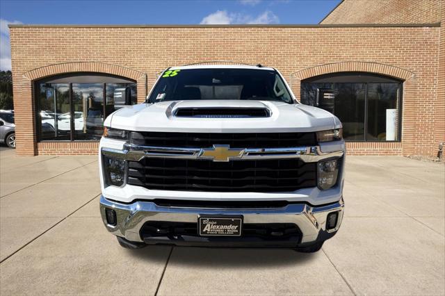2025 Chevrolet Silverado 2500HD 4WD Crew Cab Standard Bed LT