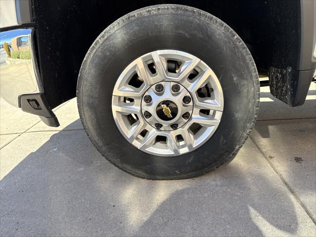 2025 Chevrolet Silverado 2500HD 4WD Crew Cab Standard Bed LT