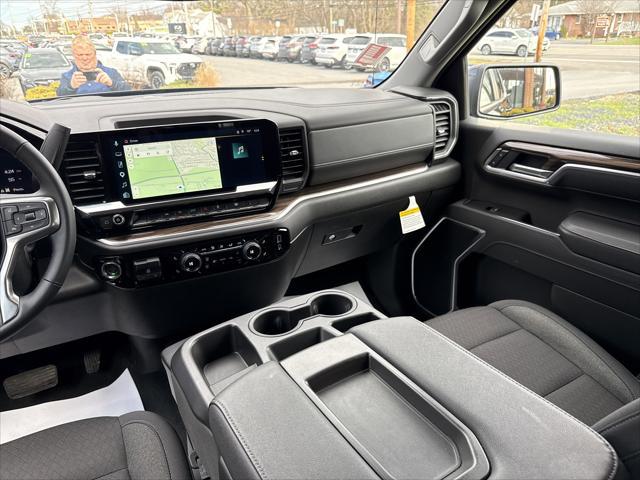 2026 Chevrolet Silverado 1500 4WD Crew Cab Short Bed RST
