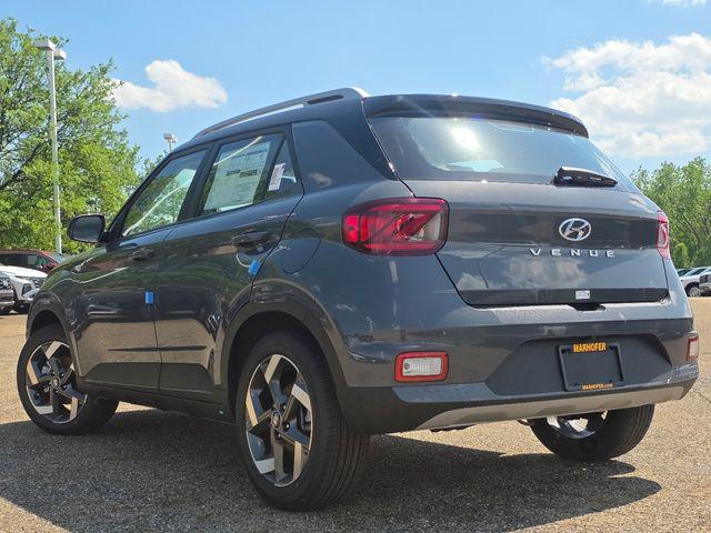 2026 Hyundai Venue SEL w/Two-Tone Roof
