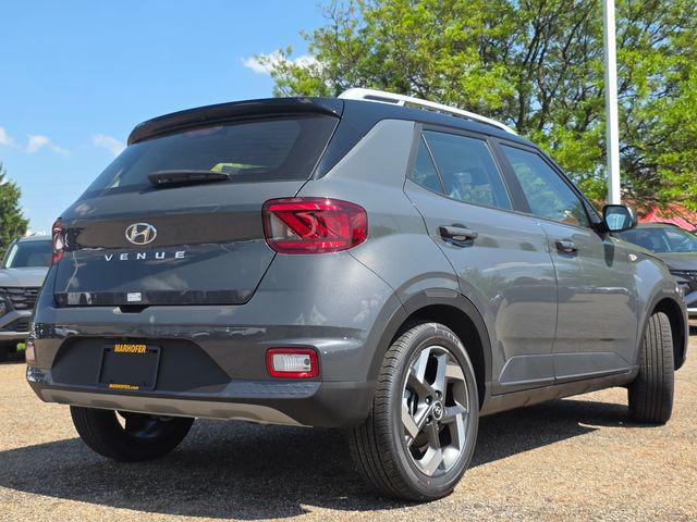 2026 Hyundai Venue SEL w/Two-Tone Roof