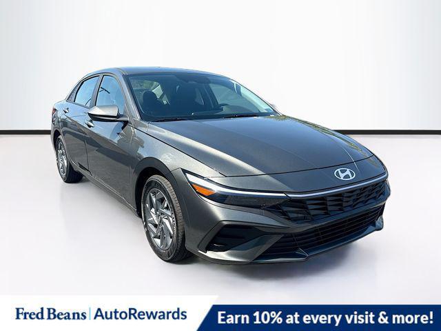 2026 Hyundai Elantra Hybrid Blue for sale in MECHANICSBURG, PA