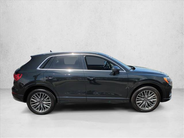 2022 Audi Q3 Premium 40 TFSI quattro Tiptronic