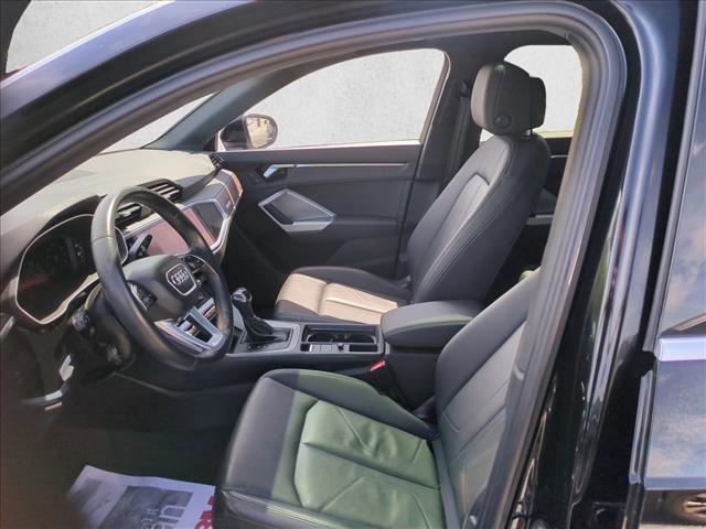2022 Audi Q3 Premium 40 TFSI quattro Tiptronic