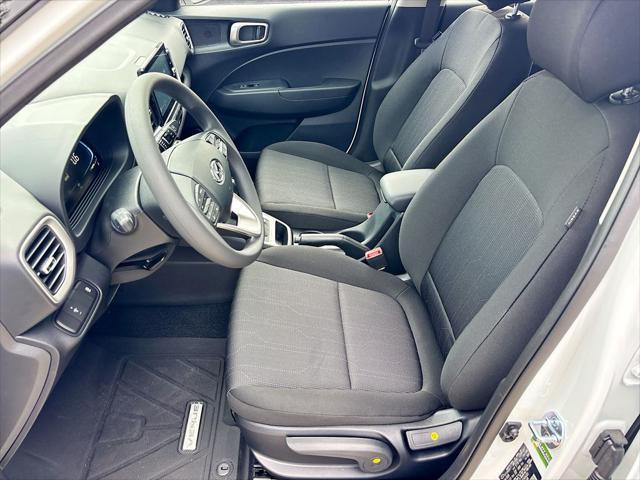 2026 Hyundai Venue SE