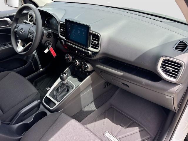 2026 Hyundai Venue SE