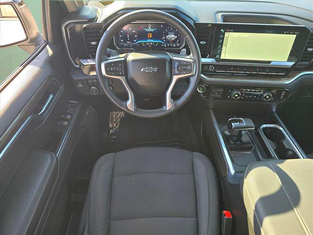 2023 Chevrolet Silverado 1500 4WD Crew Cab Short Bed RST