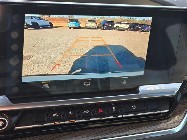 2023 Chevrolet Silverado 1500 4WD Crew Cab Short Bed RST