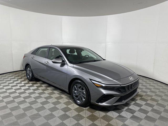2024 Hyundai Elantra Hybrid Blue for sale near PARKERSBURG, WV