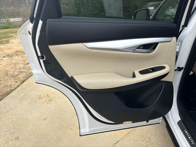 2021 INFINITI QX50 LUXE