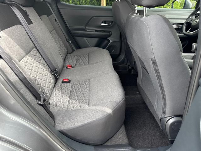 2025 Nissan Kicks SV FWD