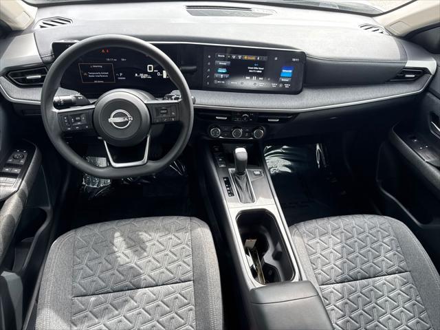 2025 Nissan Kicks SV FWD