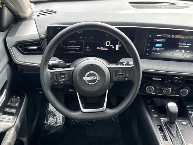 2025 Nissan Kicks SV FWD